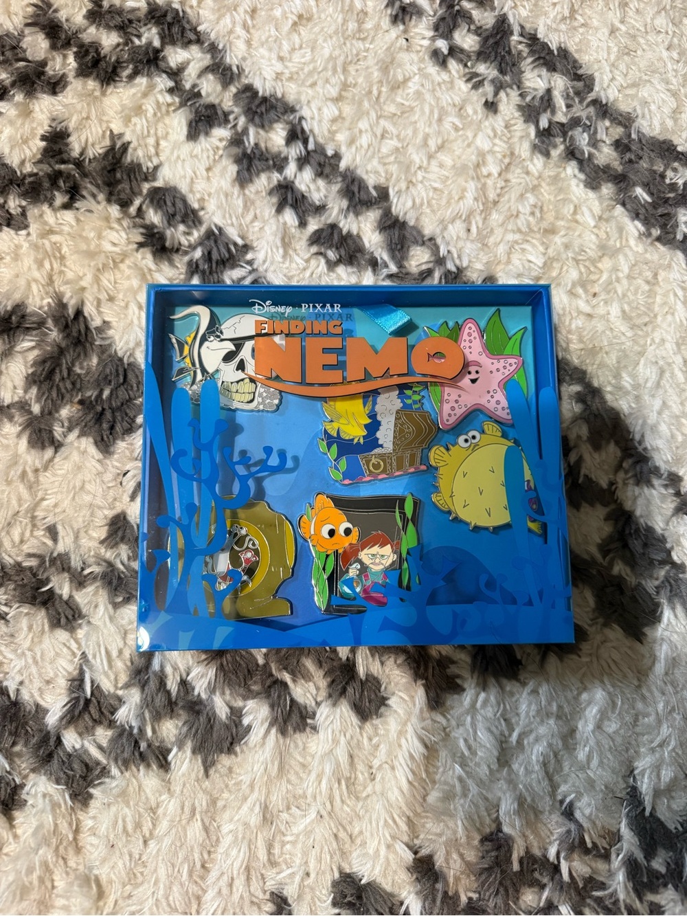 Disney Finding Nemo Pin Set